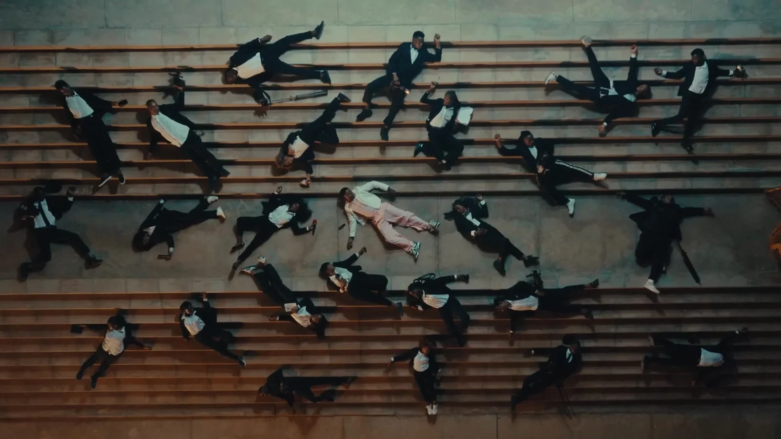 Still from Gerilson Insrael — Corrida