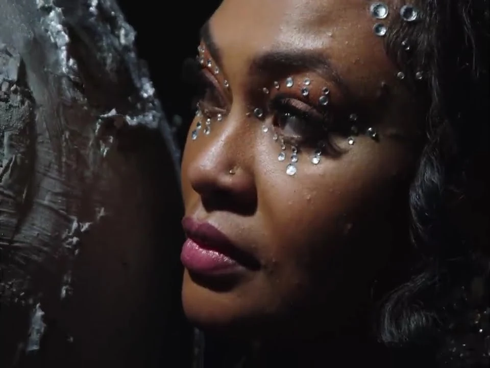 Still from Valete ft. Lila — Intemporal